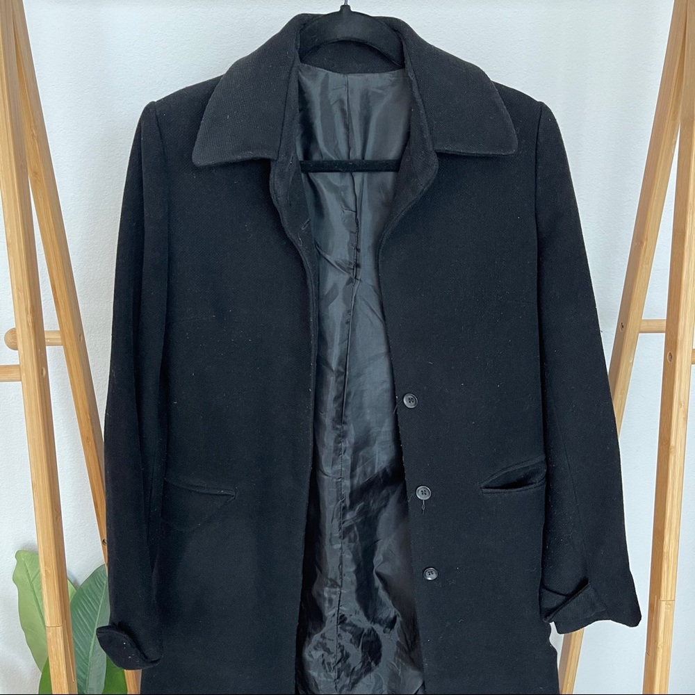 Black button down coat - Picture 4 of 4